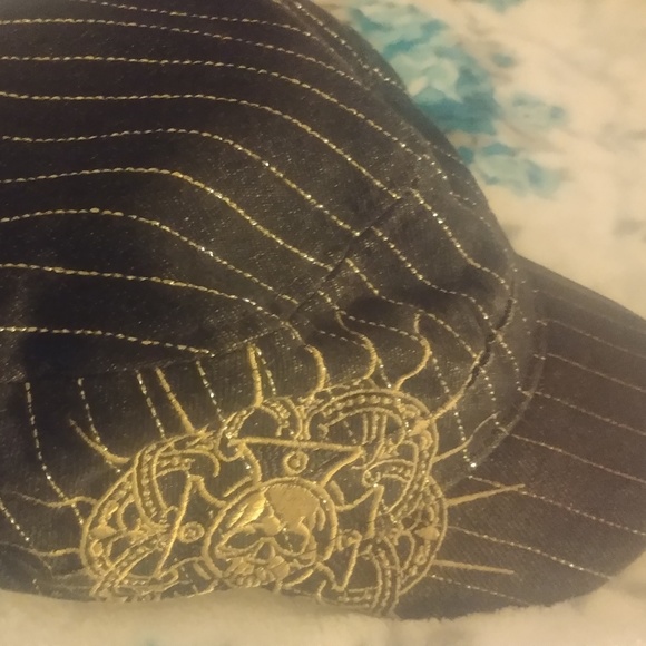 *4 for $10*Skull hat - Picture 2 of 3